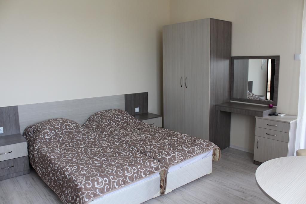 Brilliant Aparthotel Созополь Номер фото