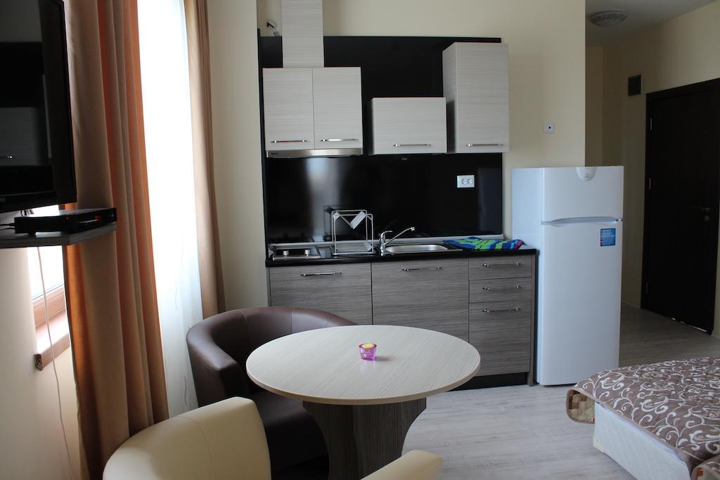 Brilliant Aparthotel Созополь Номер фото