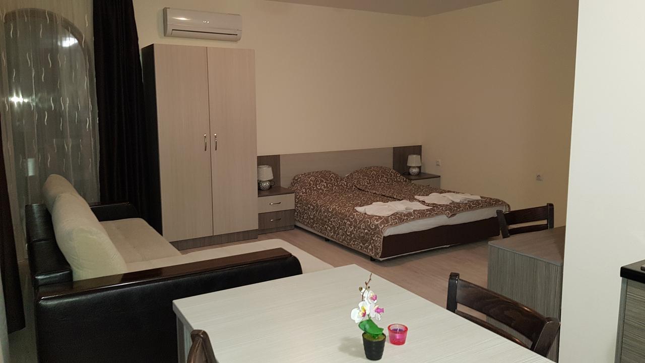Brilliant Aparthotel Созополь Экстерьер фото